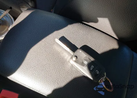 2013 Volkswagen Jetta Sportwagen 2.0L Tdi from USA, damaged, VIN 3VWPL7AJ3DM673791